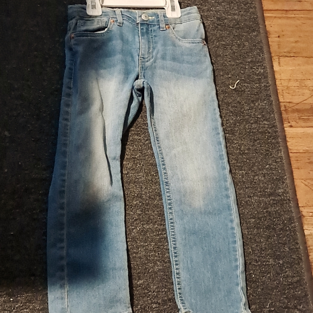 Size 6 Slim Levi's